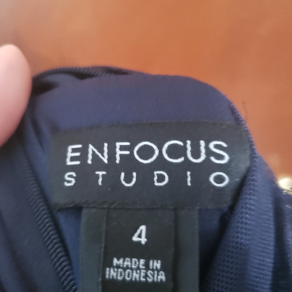 Dress - Picture 4 of 5